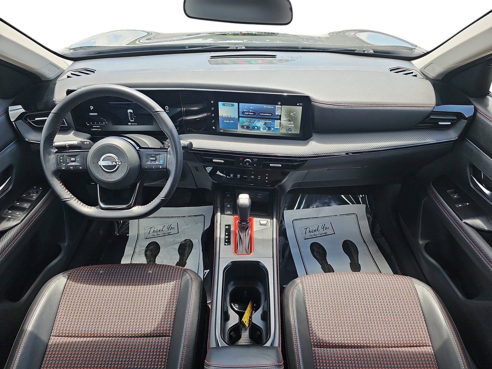 Used 2025 Nissan Kicks SR FWD image 10