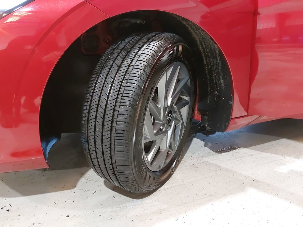 Certified 2025 Hyundai Elantra Blue image 34