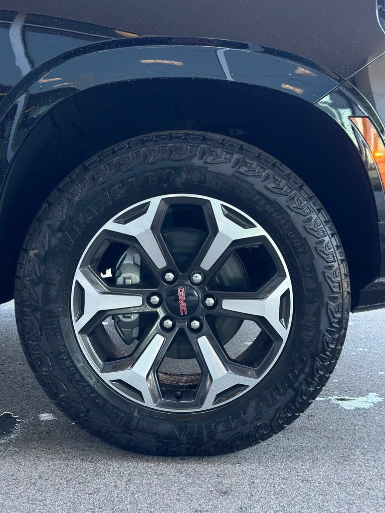 New 2026 GMC Yukon AT4 Ultimate AWD/4WD image 5