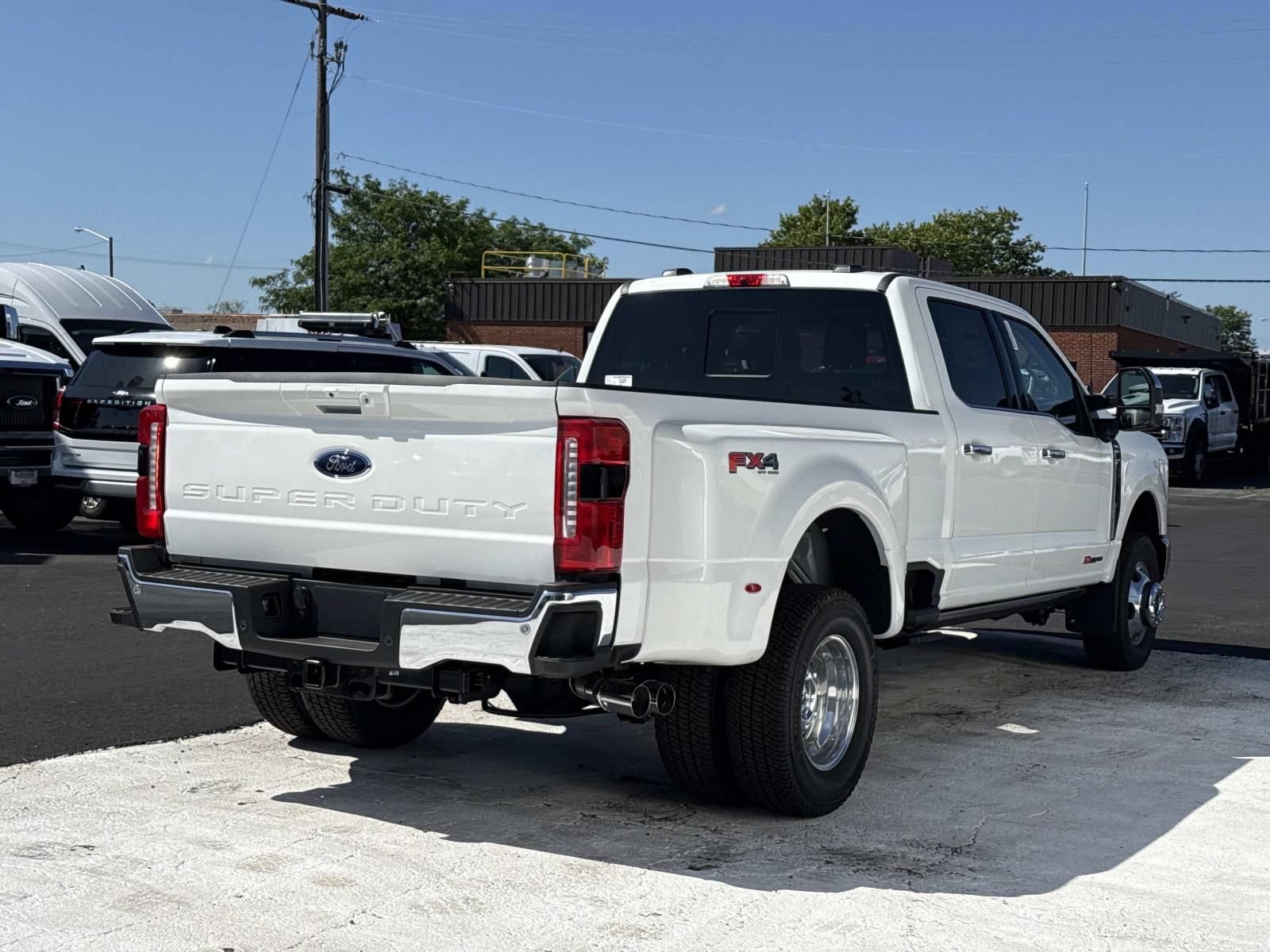 New 2026 Ford F350 Lariat w/ Lariat Ultimate Package AWD/4WD image 3