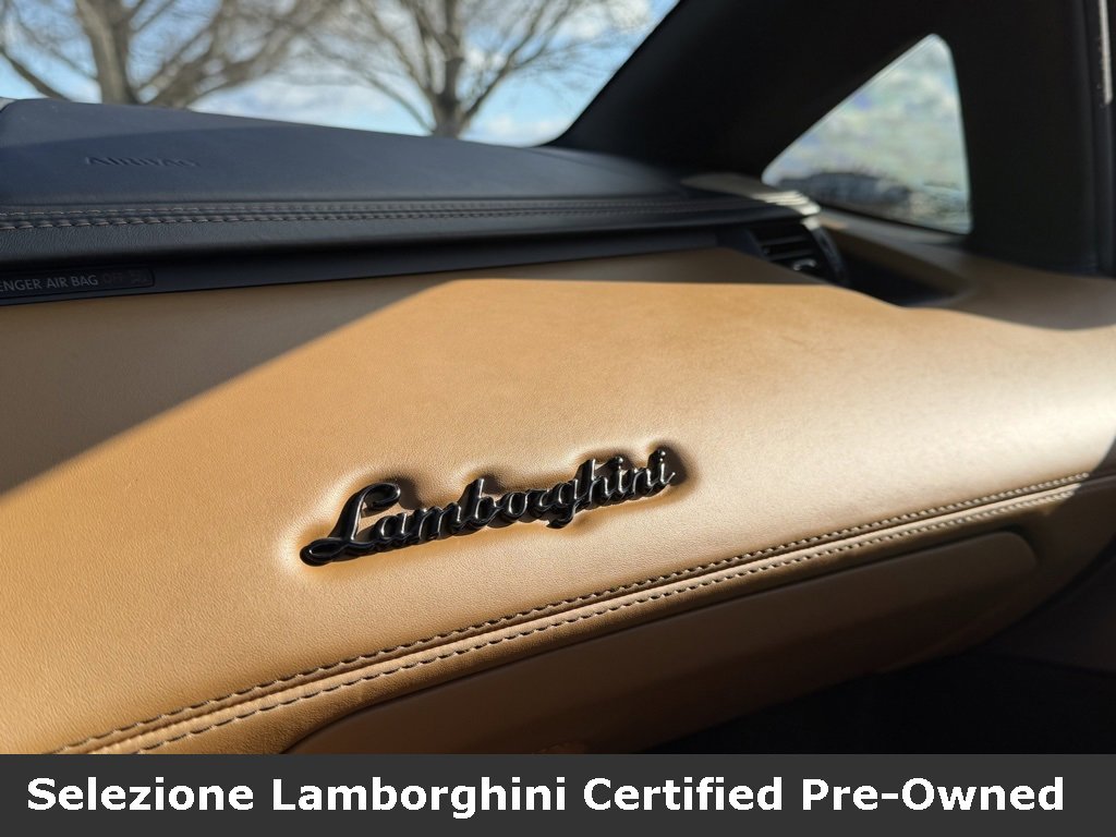 Used 2018 Lamborghini Aventador S image 49