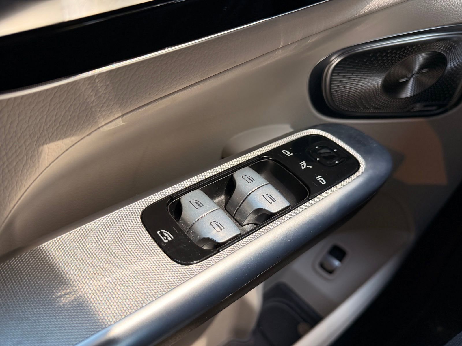 Certified 2023 Mercedes-Benz GLC 300 4MATIC image 20