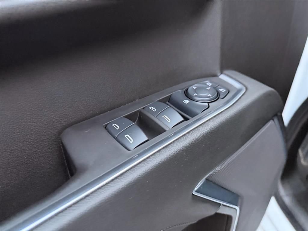 Used 2025 GMC Sierra 1500 Elevation image 14