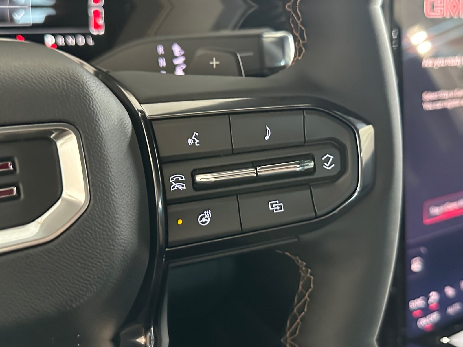 New 2026 GMC Yukon XL AT4 w/ AT4 Premium Plus Package AWD/4WD image 27