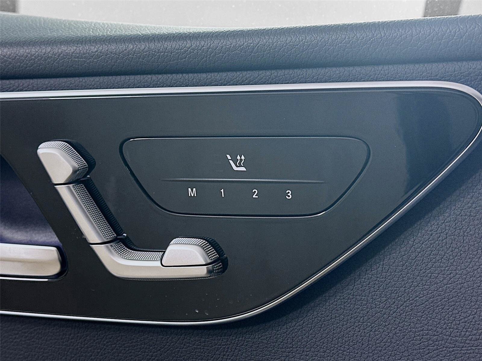 Used 2026 Mercedes-Benz C 300 4MATIC Sedan image 30