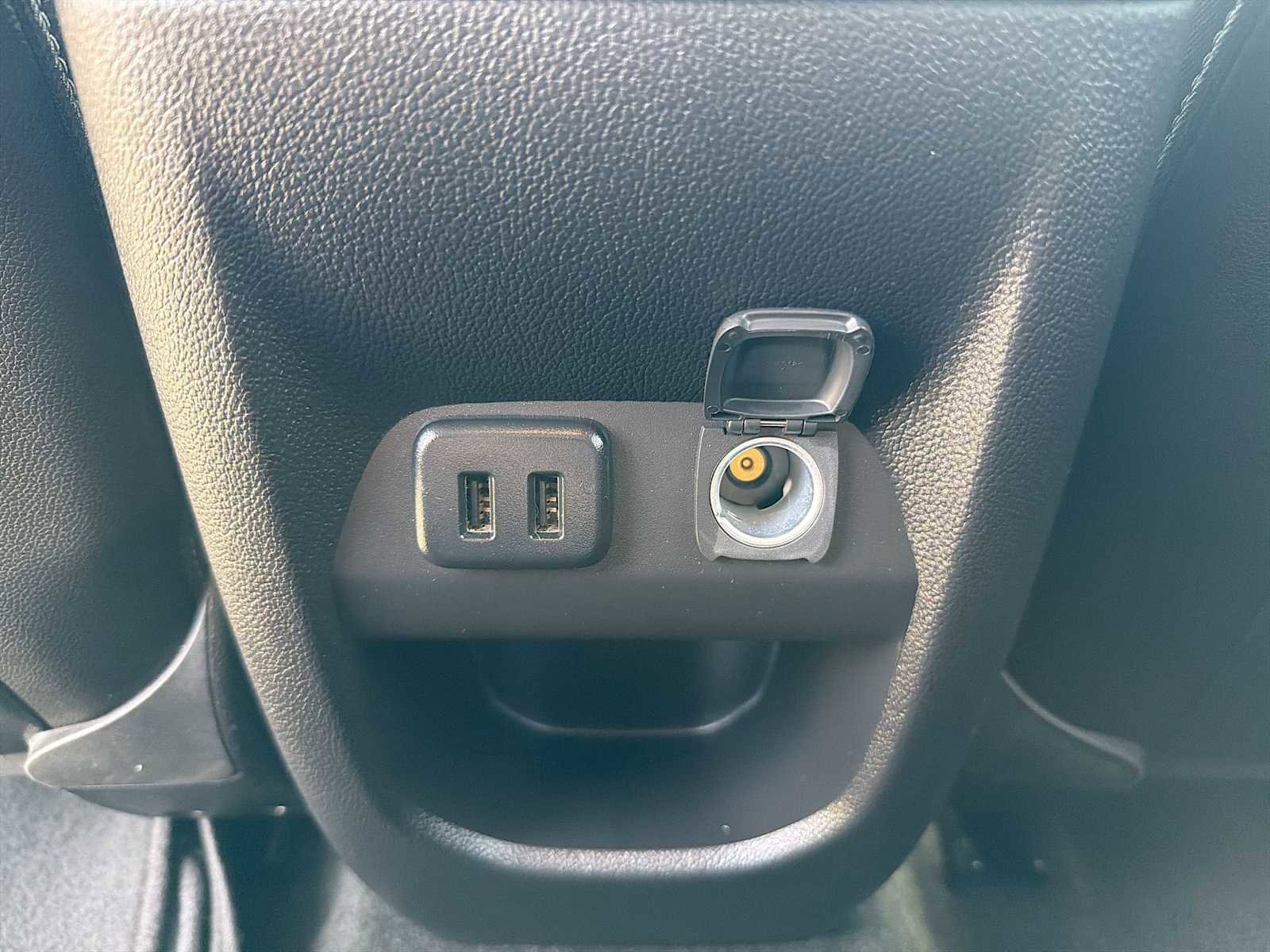 Used 2017 GMC Canyon SLT w/ Trailering Package image 34