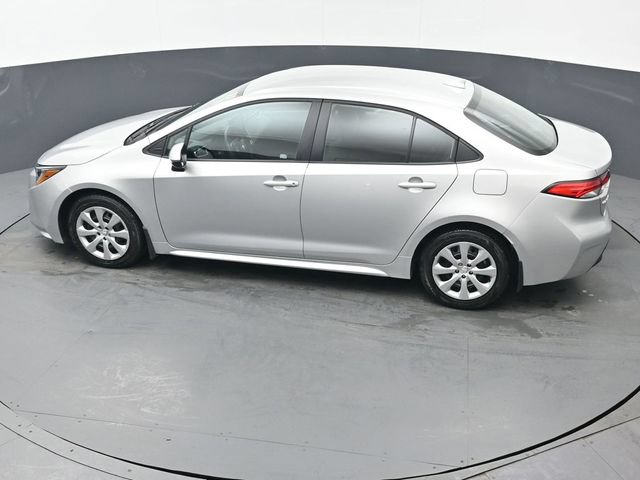 Certified 2025 Toyota Corolla LE FWD image 35