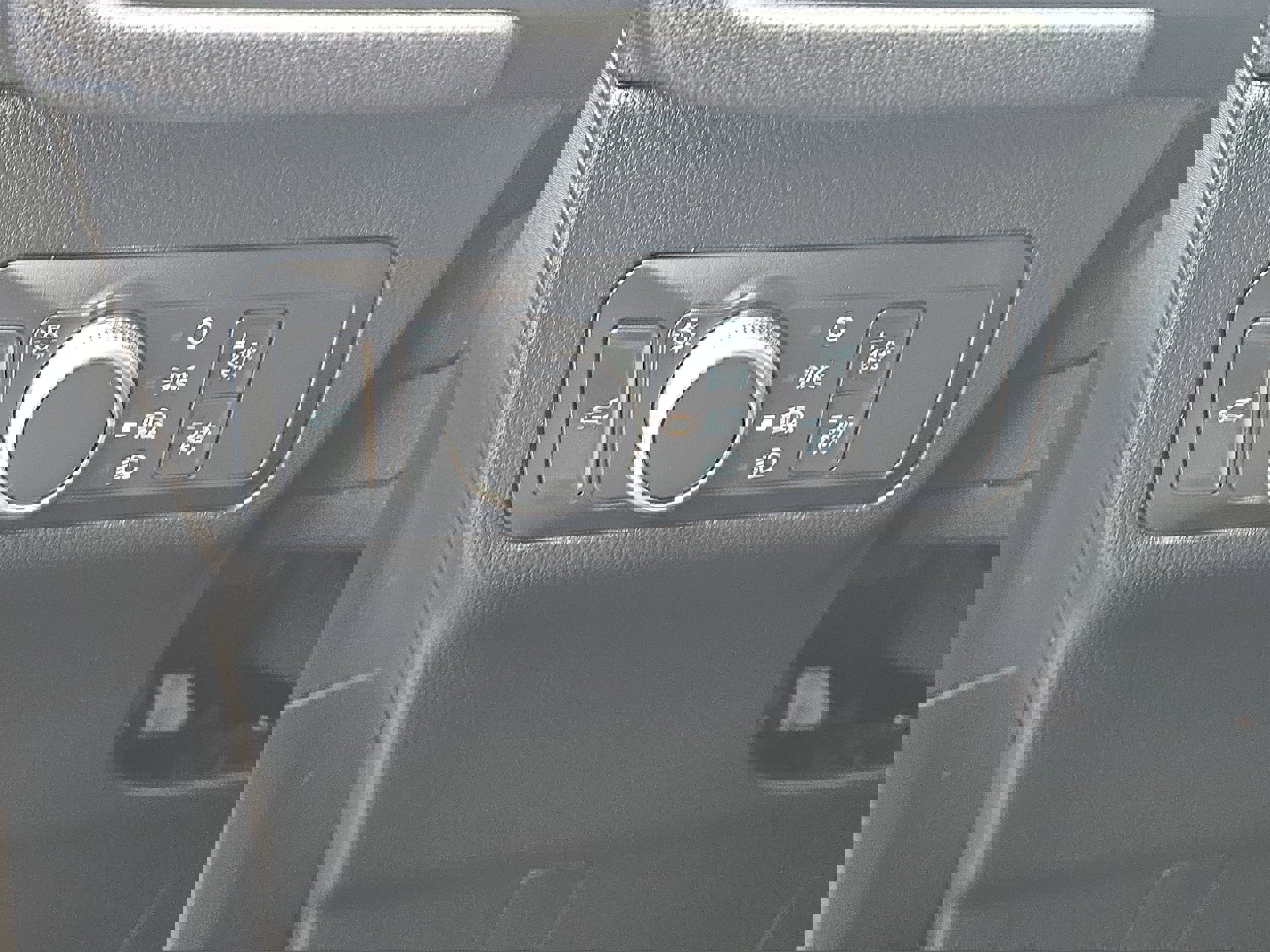 Certified 2022 Ford Escape SE w/ SE Sport Appearance Package image 24