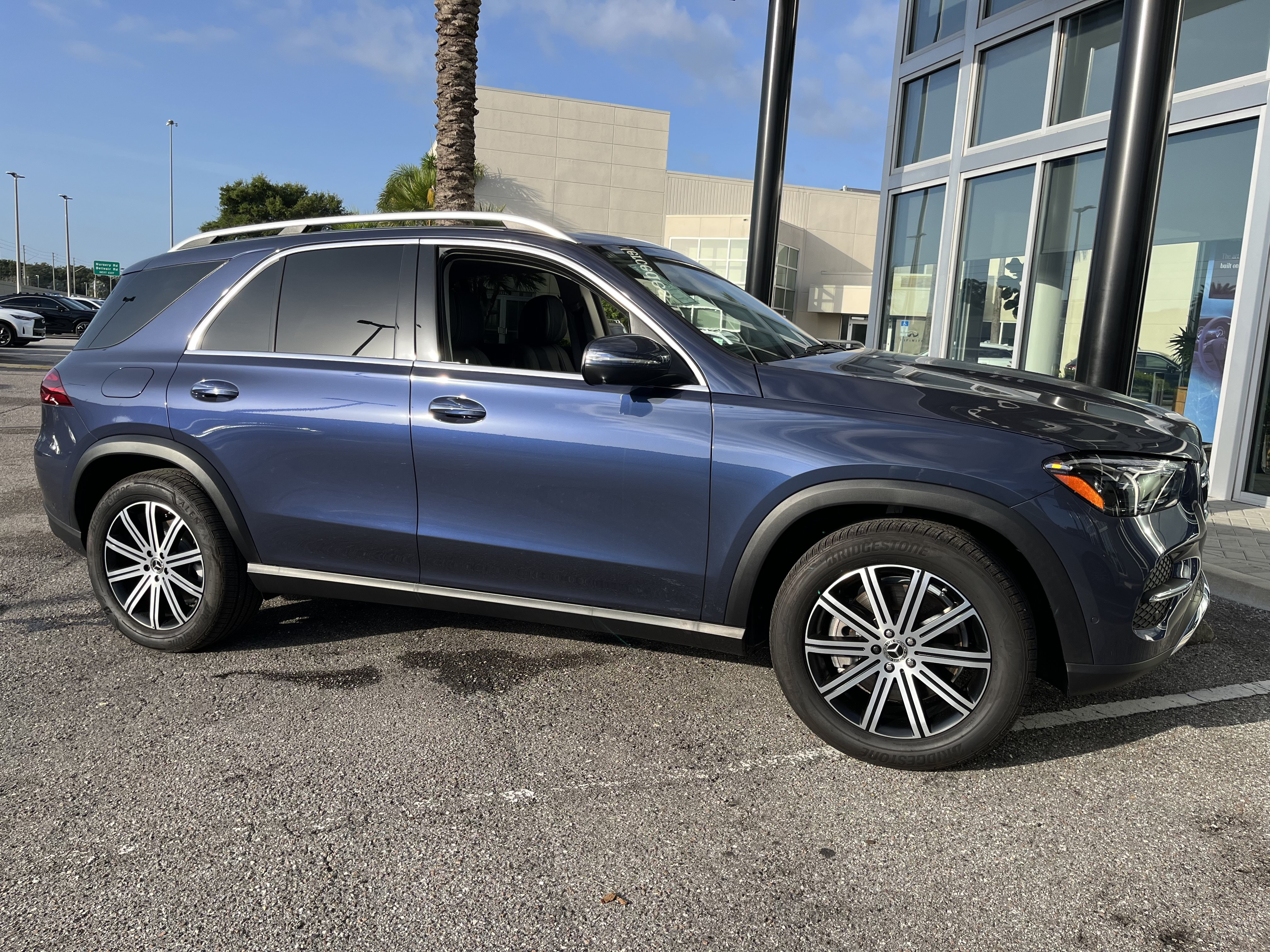 New 2026 Mercedes-Benz GLE 450e 4MATIC image 9