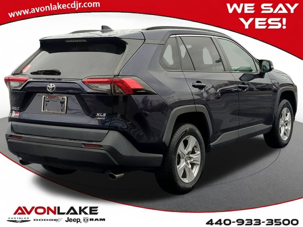 Used 2021 Toyota RAV4 XLE image 6