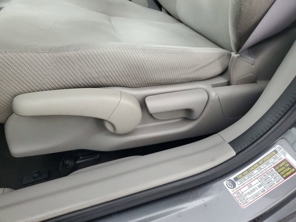 Used 2012 Honda Civic LX image 27
