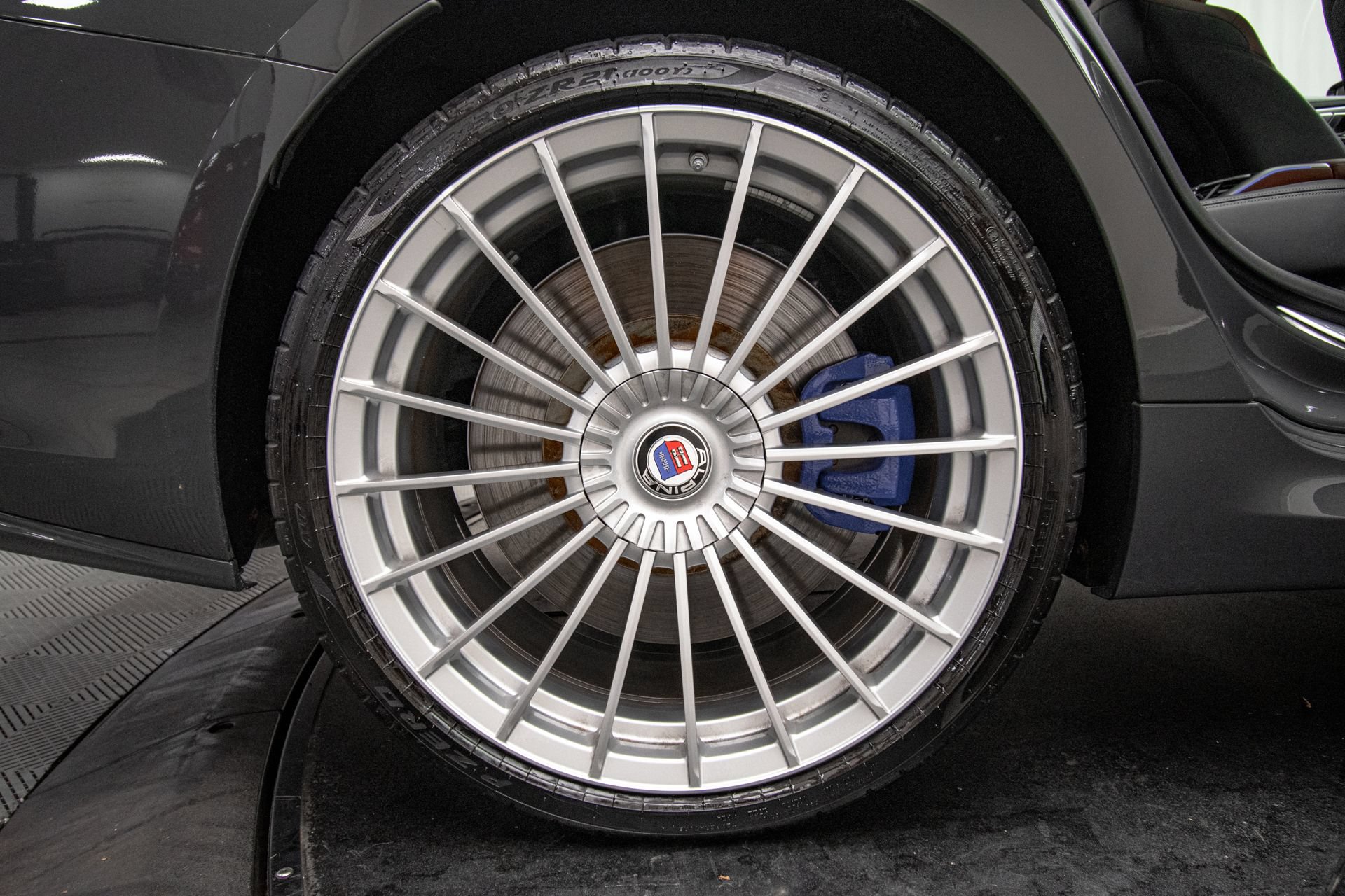 Used 2024 BMW ALPINA B8 xDrive Gran Coupe AWD/4WD image 41