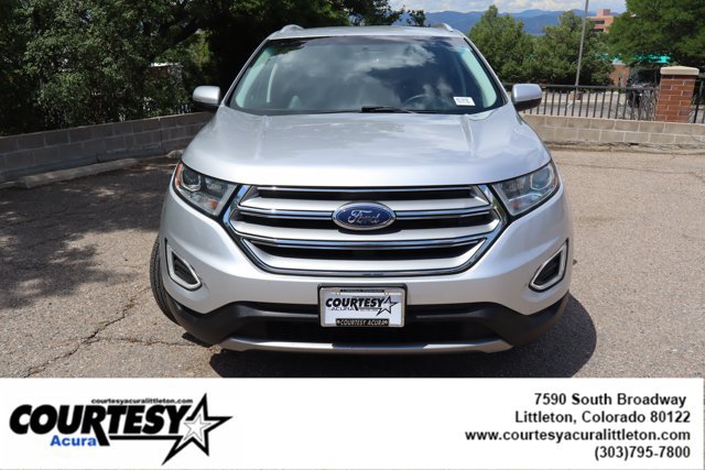 Used 2018 Ford Edge Titanium w/ Technology Package AWD/4WD image 2