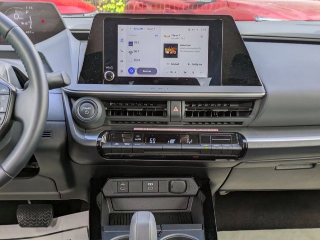 Used 2025 Toyota Prius LE image 10