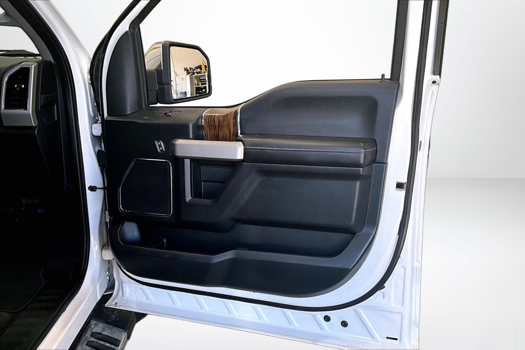 Used 2019 Ford F150 Lariat w/ Equipment Group 502A Luxury AWD/4WD image 26