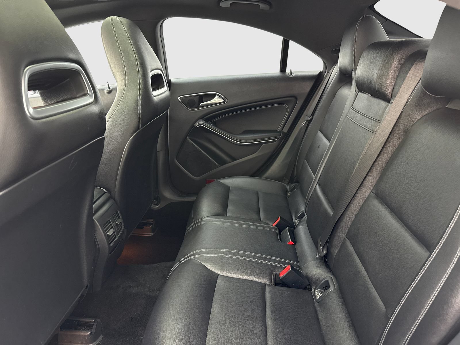 Used 2018 Mercedes-Benz CLA 250 image 38