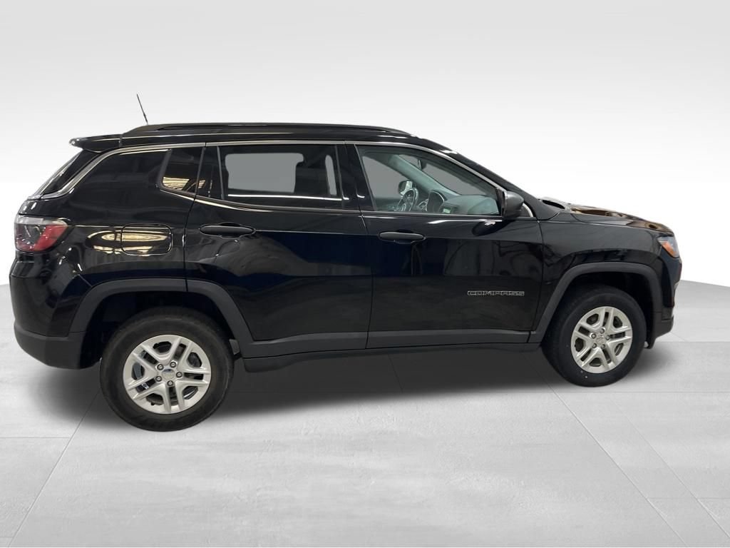 Used 2021 Jeep Compass Sport w/ Cold Weather Group AWD/4WD image 6