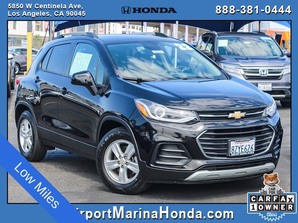 Used 2022 Chevrolet Trax LT w/ LT Convenience Package FWD image 1