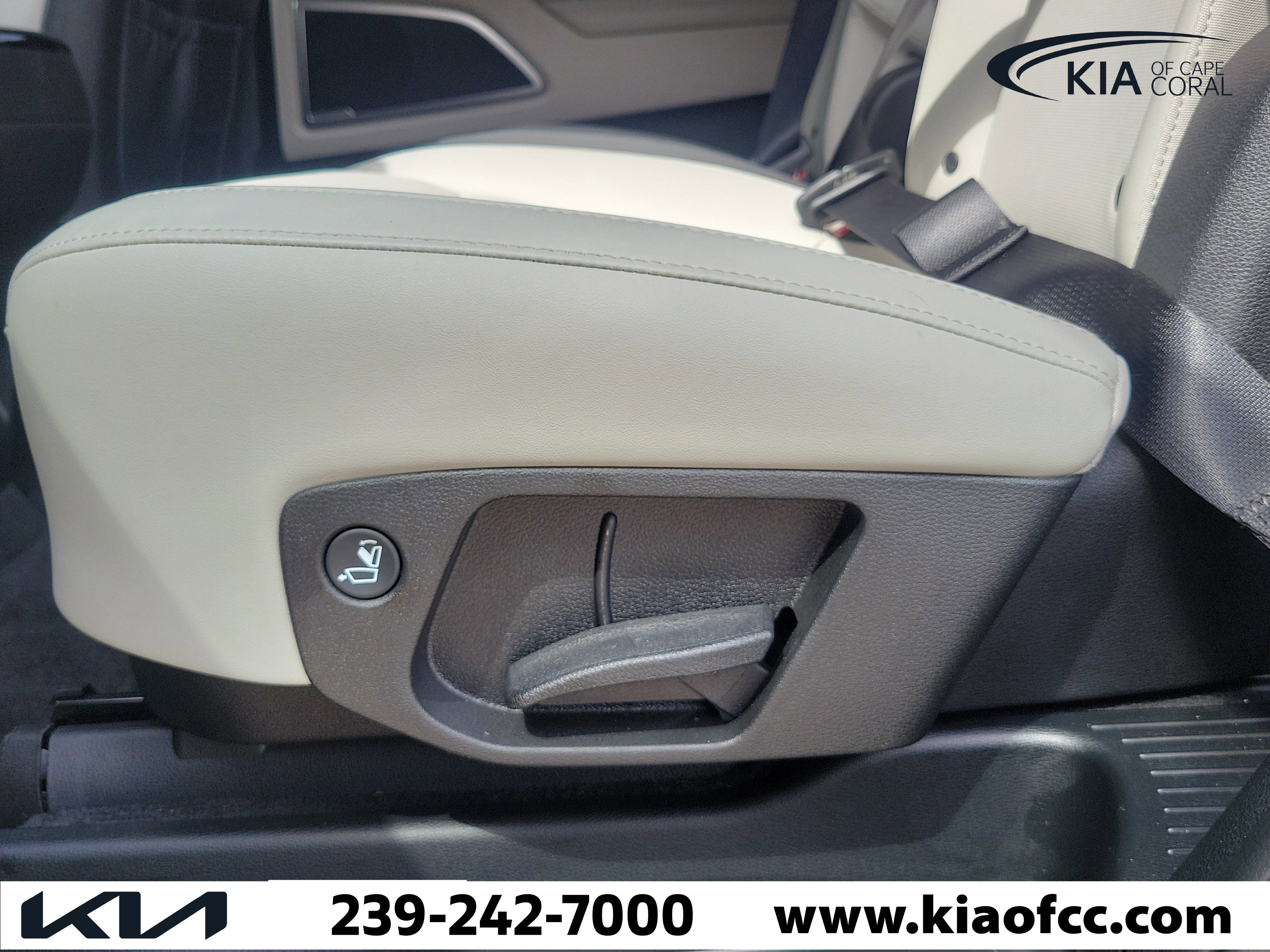 Certified 2023 Kia Telluride S FWD image 13