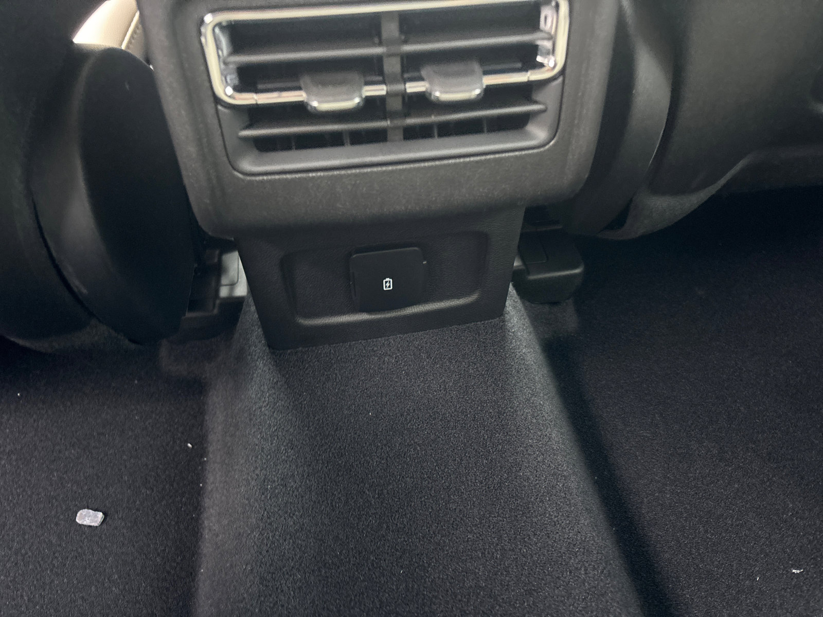 New 2026 Lincoln Corsair Premiere image 32