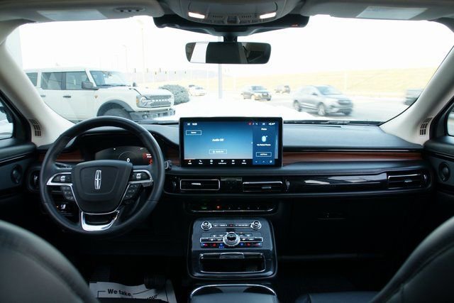 Used 2023 Lincoln Nautilus Reserve w/ Equipment Group 201A image 37