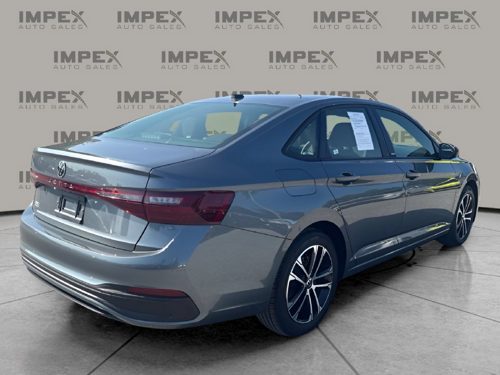 Used 2025 Volkswagen Jetta Sport FWD image 5