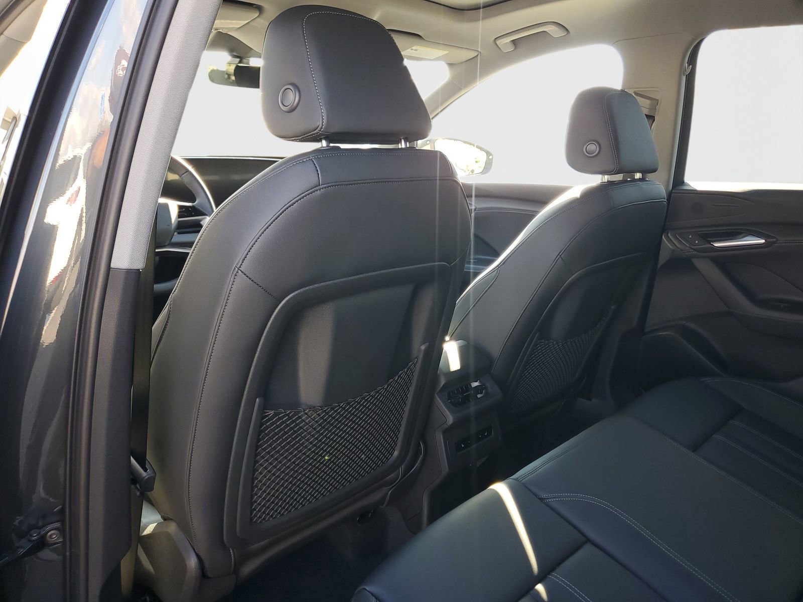 New 2025 Audi Q6 e-tron Premium image 14