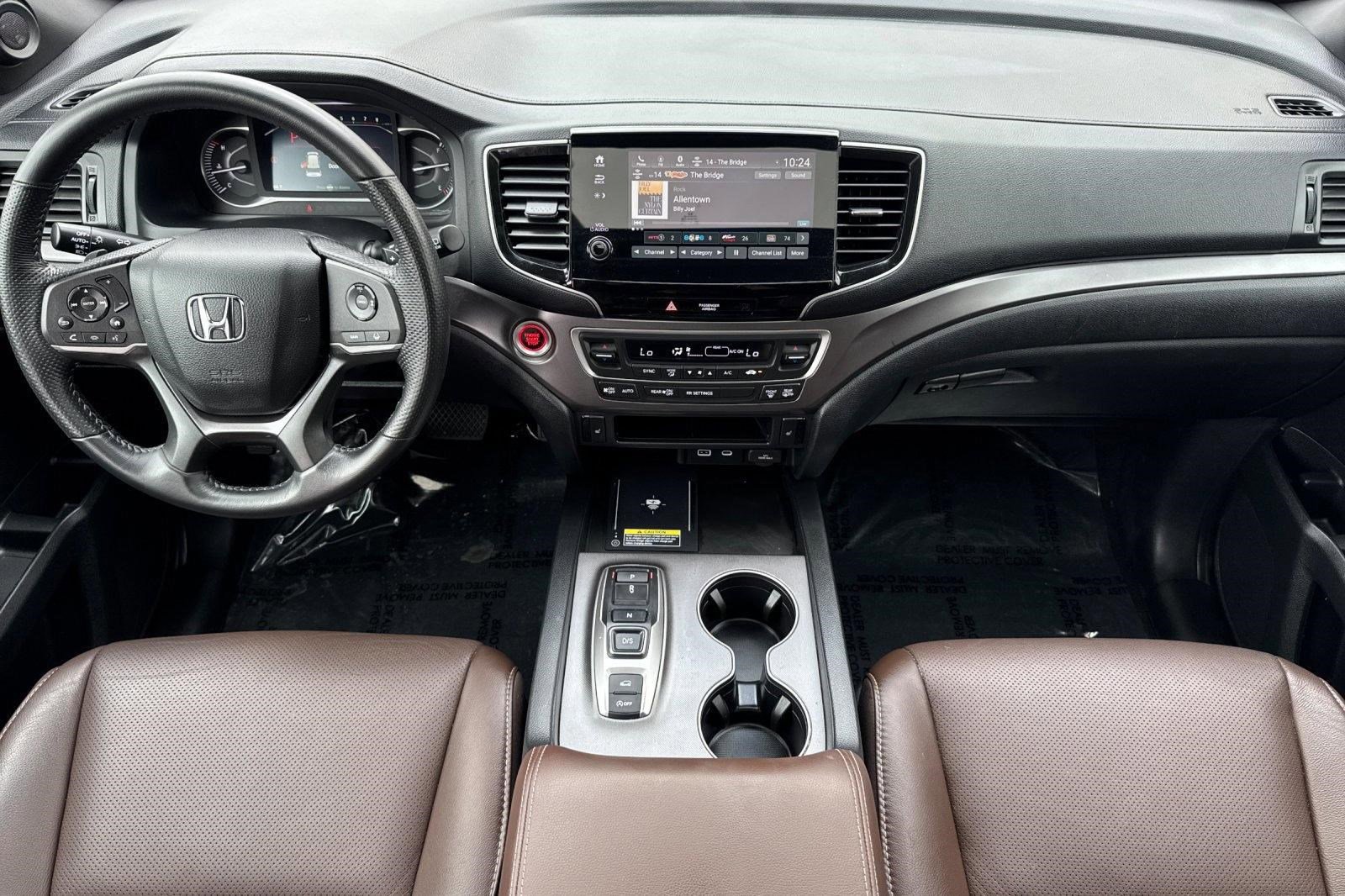 Certified 2025 Honda Passport EX-L image 27
