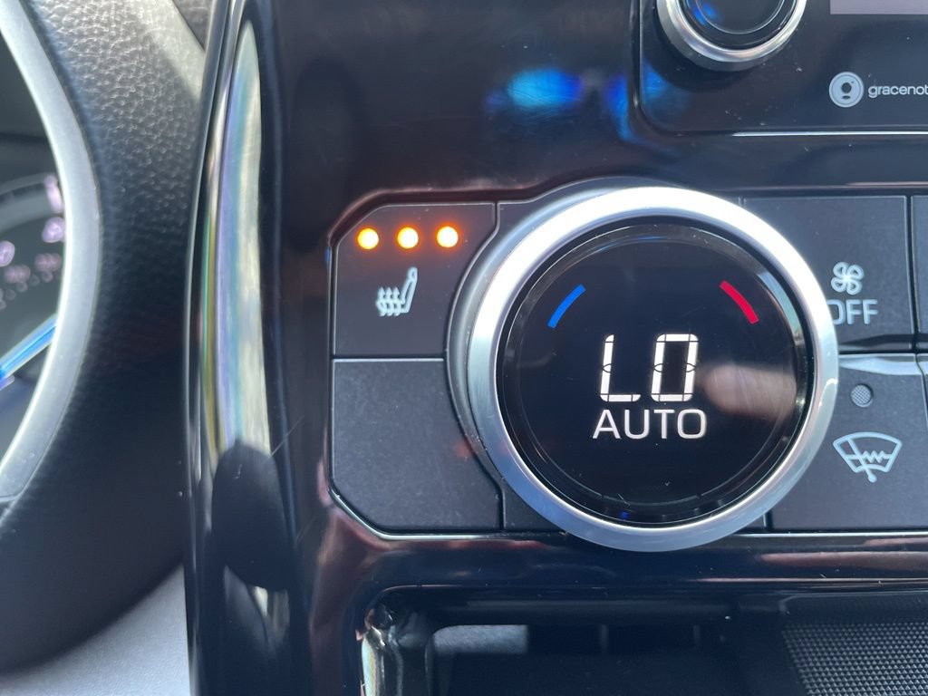 Used 2021 Toyota Highlander XLE AWD/4WD image 26
