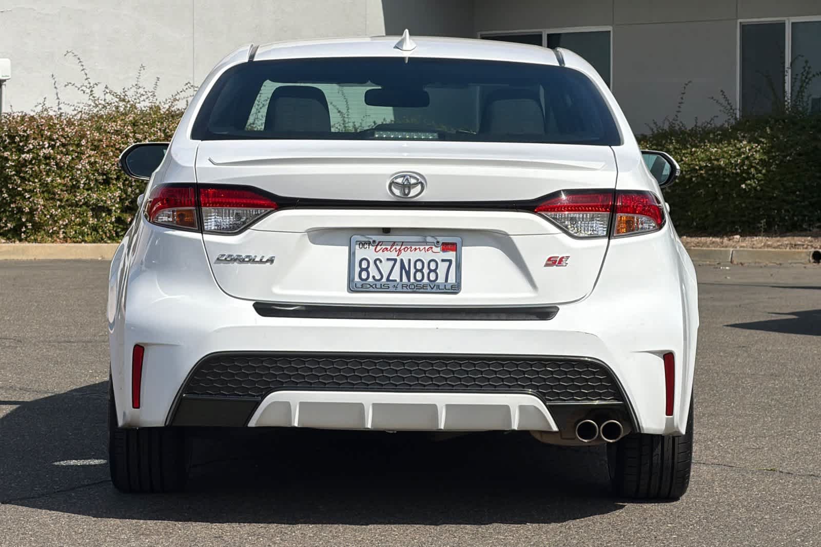 Used 2021 Toyota Corolla SE w/ SE Premium Package FWD image 8
