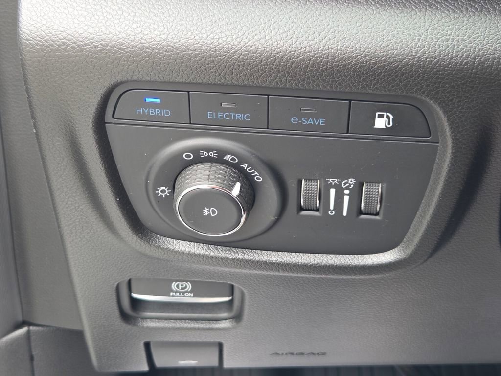 Used 2023 Jeep Grand Cherokee Overland AWD/4WD image 26