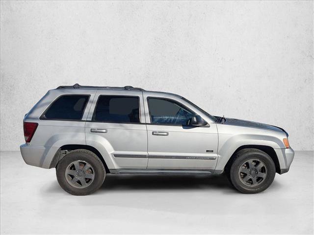Used 2008 Jeep Grand Cherokee Laredo image 4