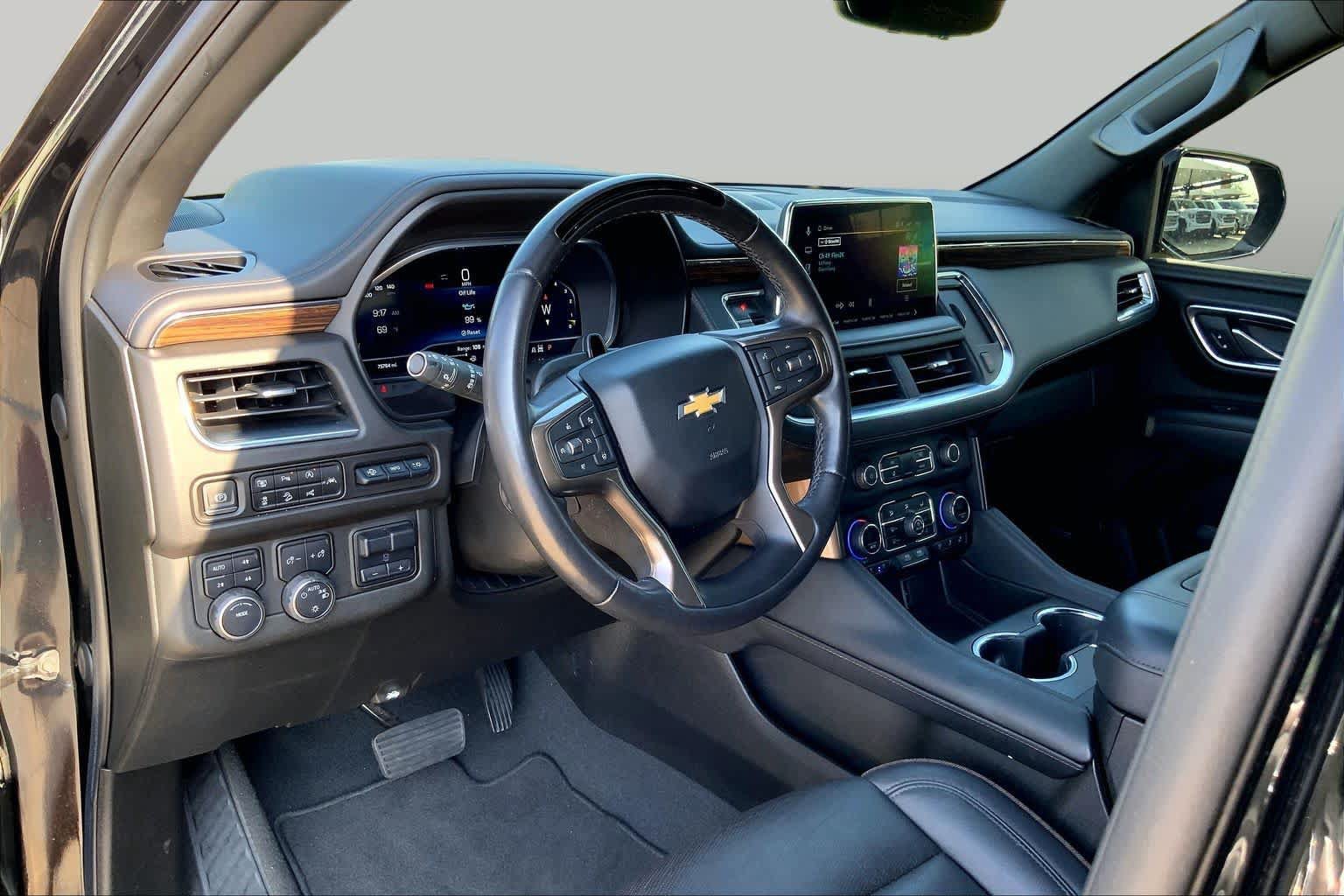 Used 2023 Chevrolet Tahoe High Country w/ Advanced Technology Package AWD/4WD image 16
