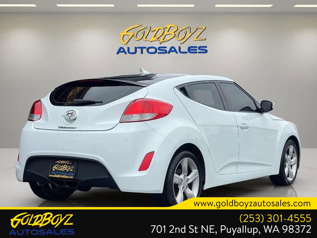 Used 2014 Hyundai Veloster image 4