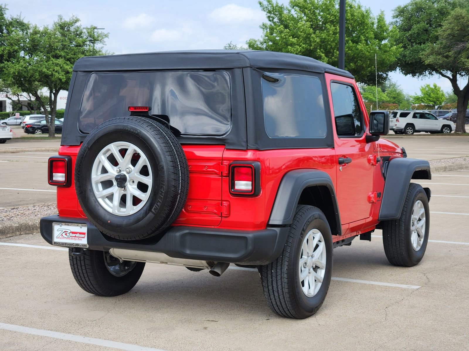 Used 2023 Jeep Wrangler Sport AWD/4WD image 6
