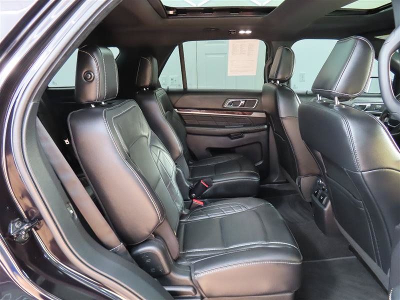 Used 2019 Ford Explorer Platinum AWD/4WD image 40