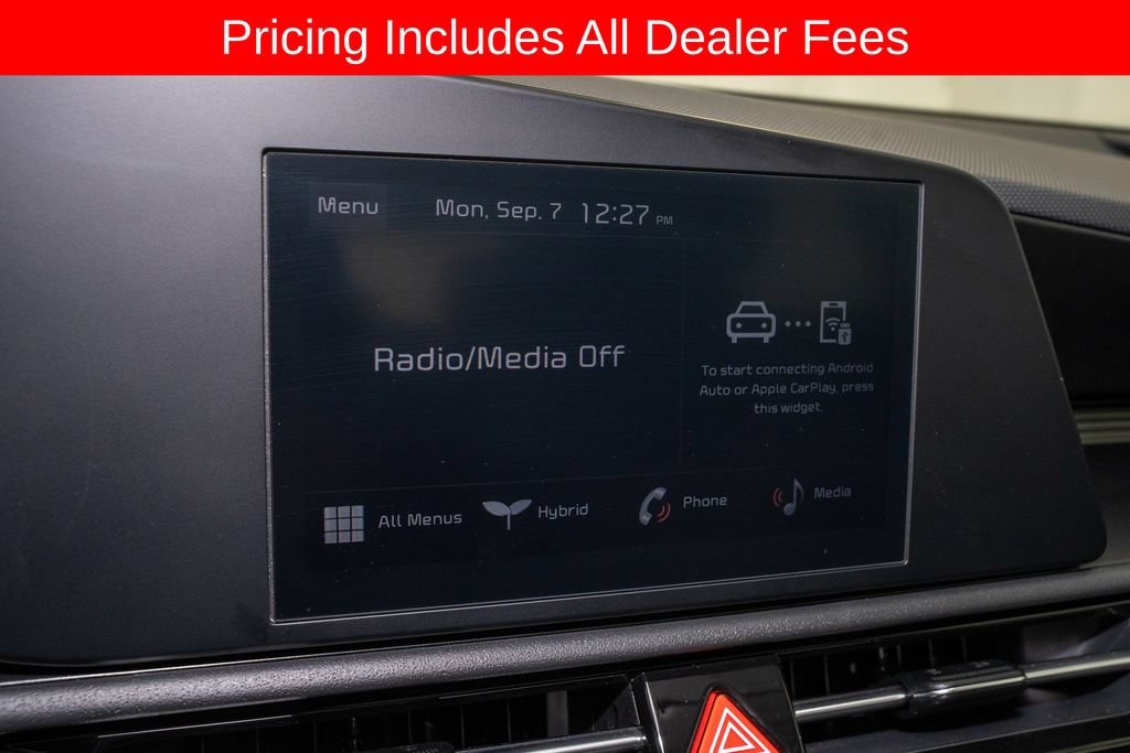 Used 2023 Kia Niro LX FWD image 12