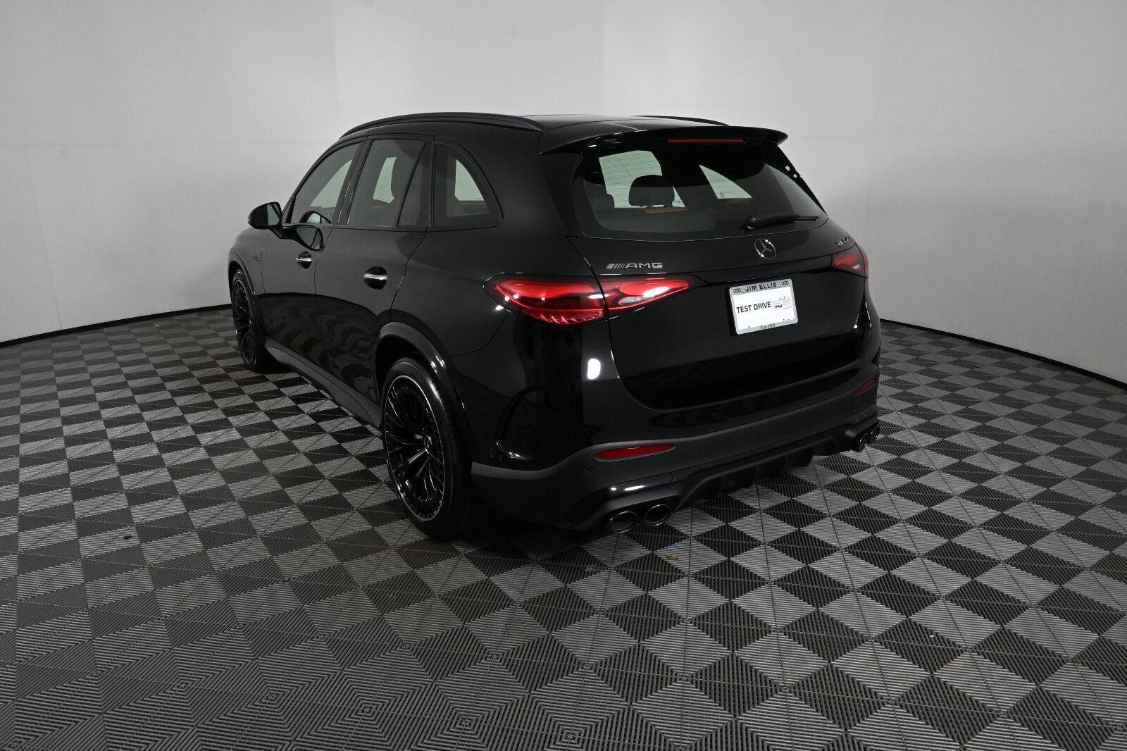 Certified 2026 Mercedes-Benz GLC 43 AMG 4MATIC image 4