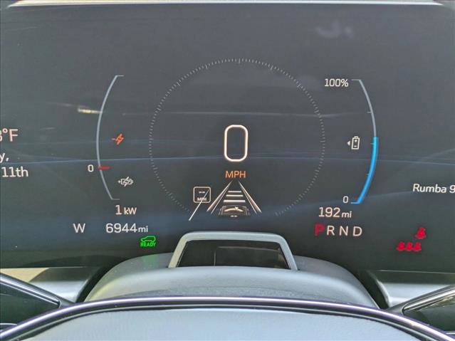 Used 2024 Cadillac Lyriq Luxury image 11