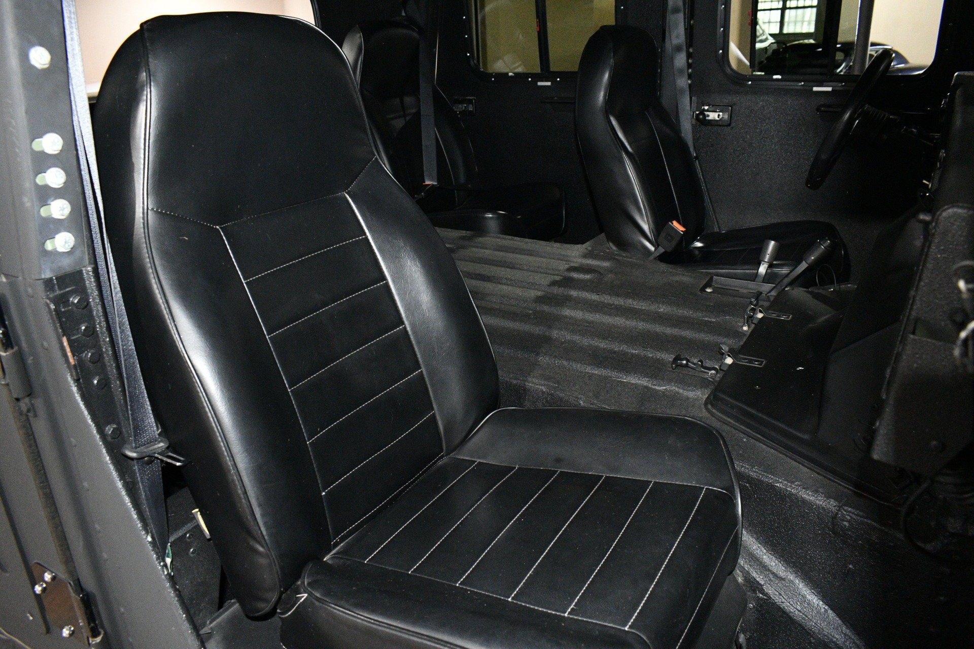 Used 1990 HUMMER H1 image 8
