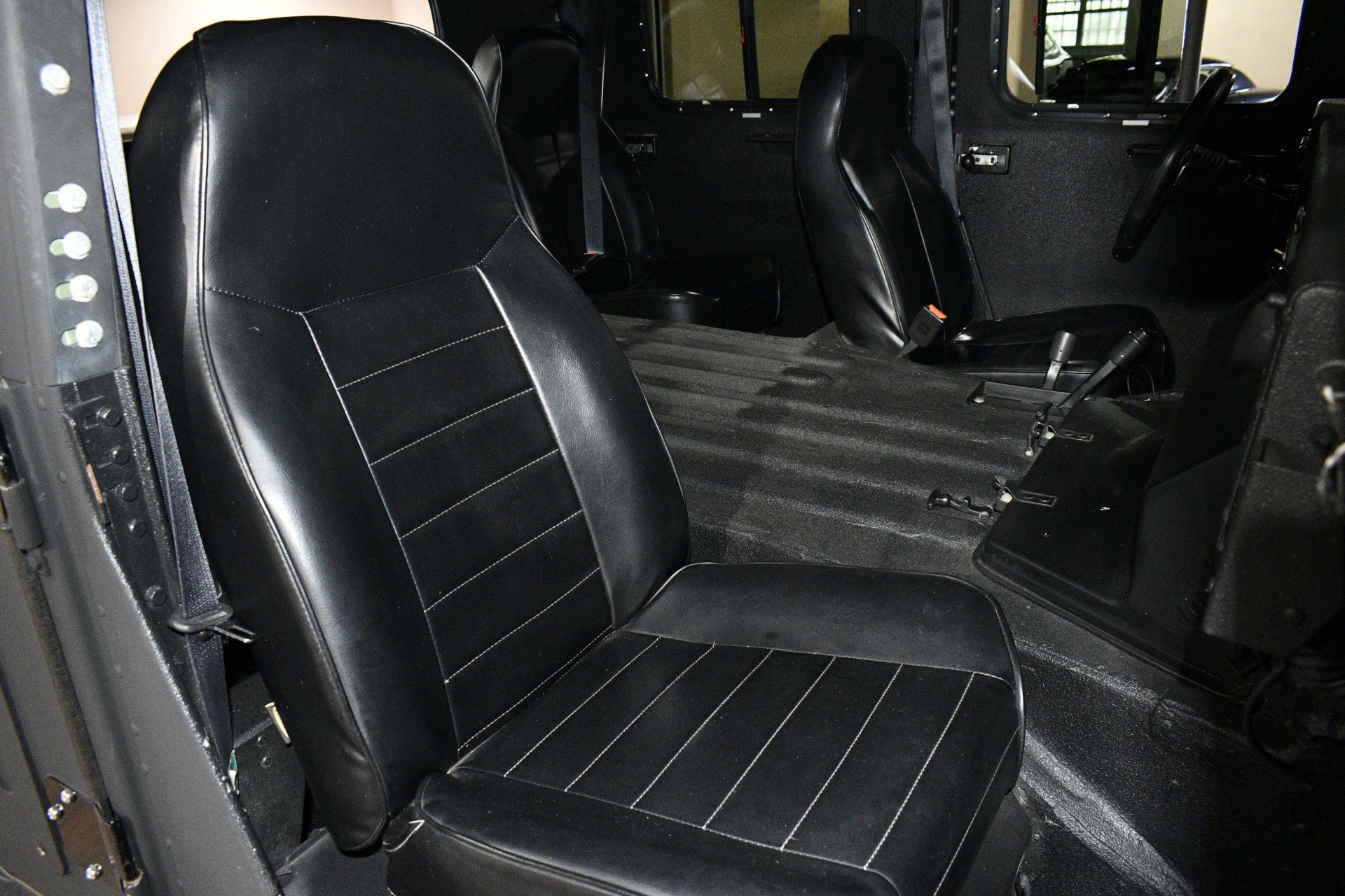 Used 1990 HUMMER H1 image 8