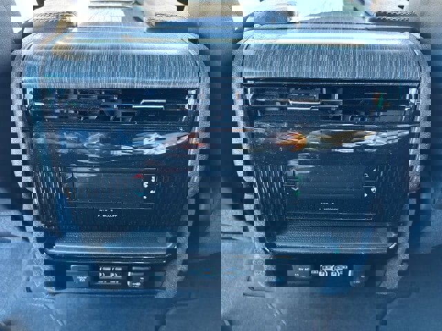 Used 2023 Jeep Wagoneer L Series II image 14