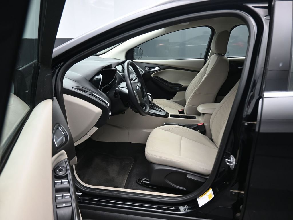 Used 2016 Ford Focus Electric Hatchback image 11