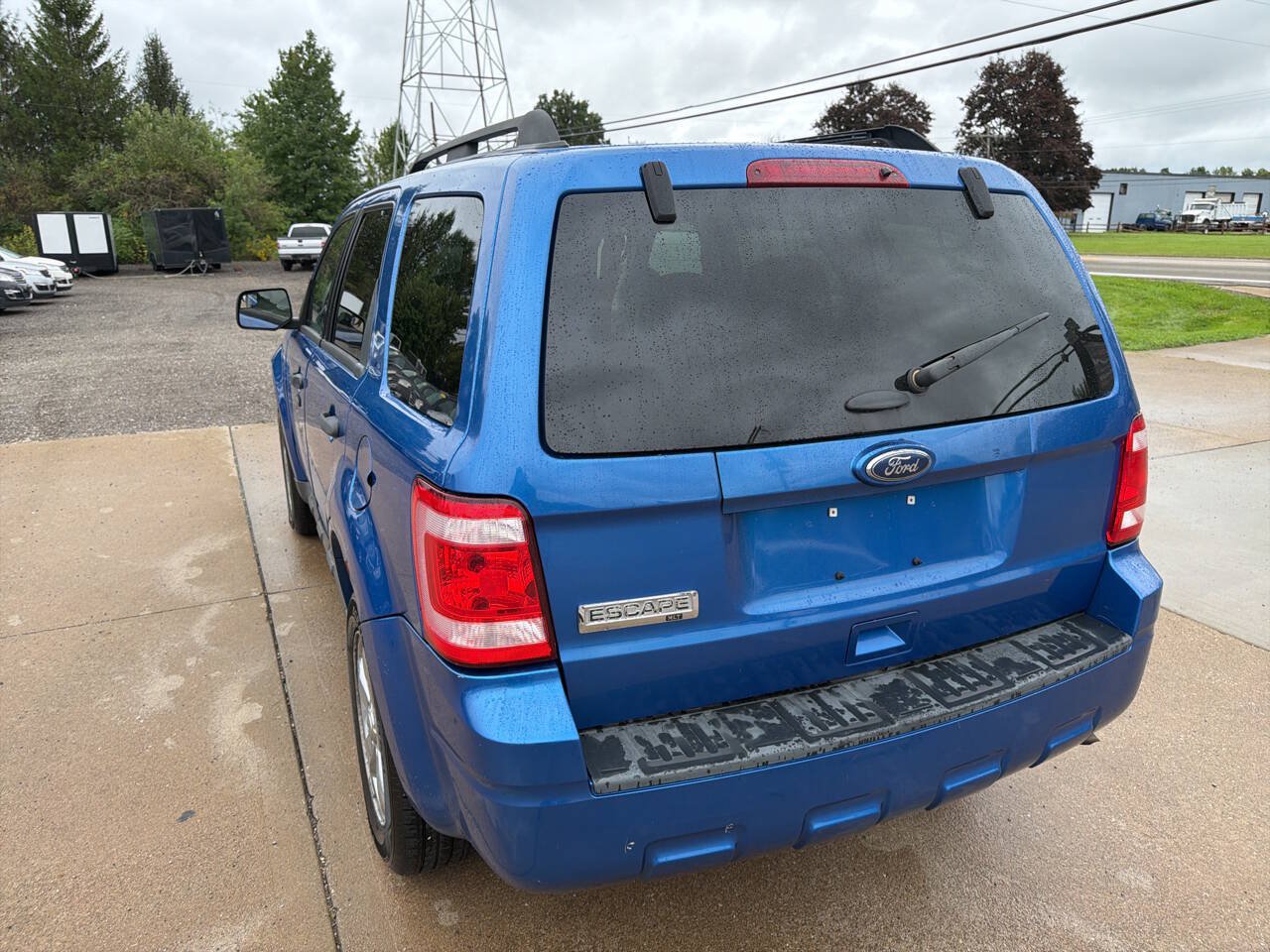 Used 2011 Ford Escape XLT w/ 201A Rapid Spec Order Code FWD image 5