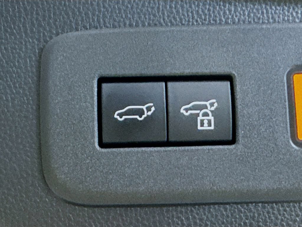 Used 2025 Lexus GX 550 w/ Cold Area Package AWD/4WD image 34
