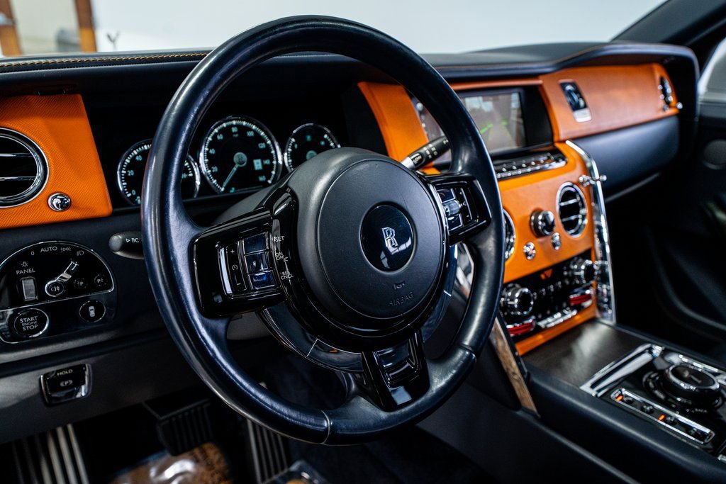 Used 2021 Rolls-Royce Cullinan image 28