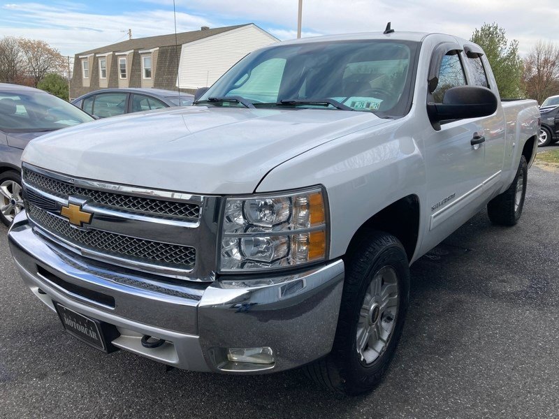 Used 2013 Chevrolet Silverado 1500 LT w/ All-Star Edition AWD/4WD image 1