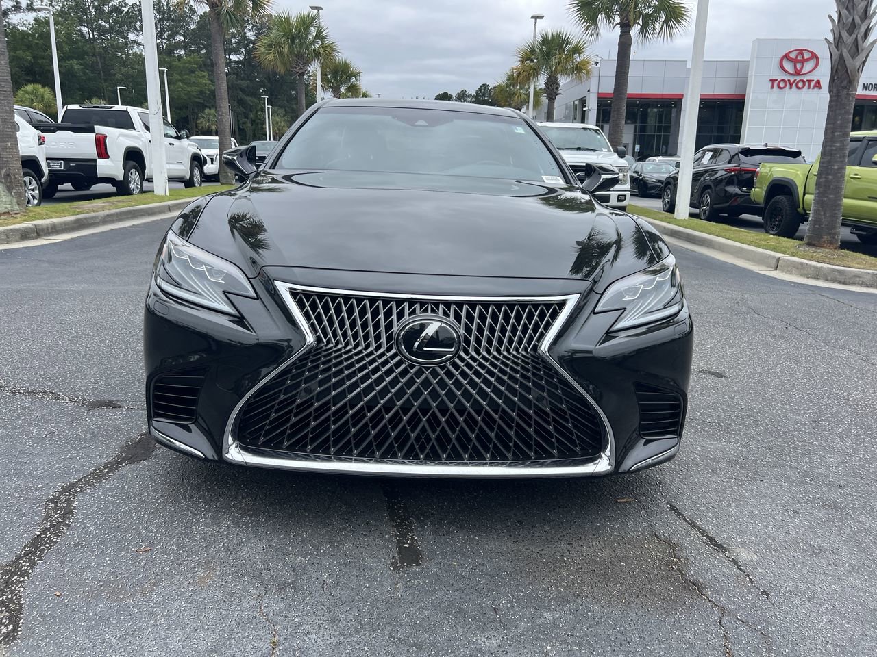 Used 2018 Lexus LS 500 AWD w/ Interior Upgrade Package image 3