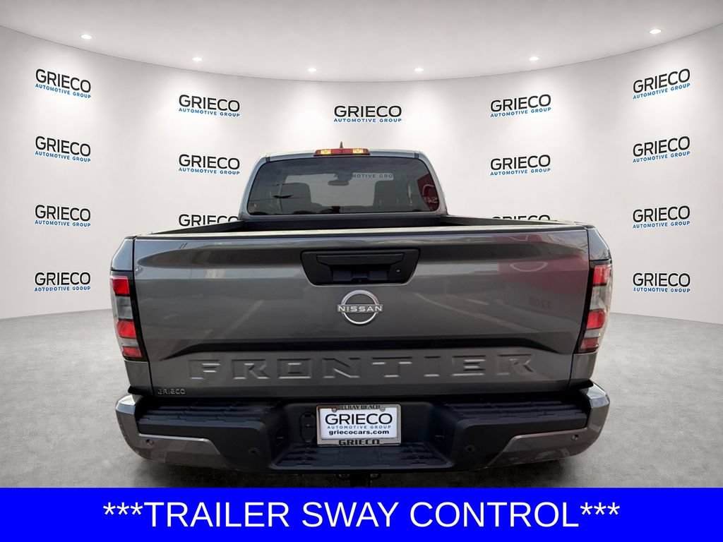 Certified 2025 Nissan Frontier SV w/ Tow Package RWD image 6