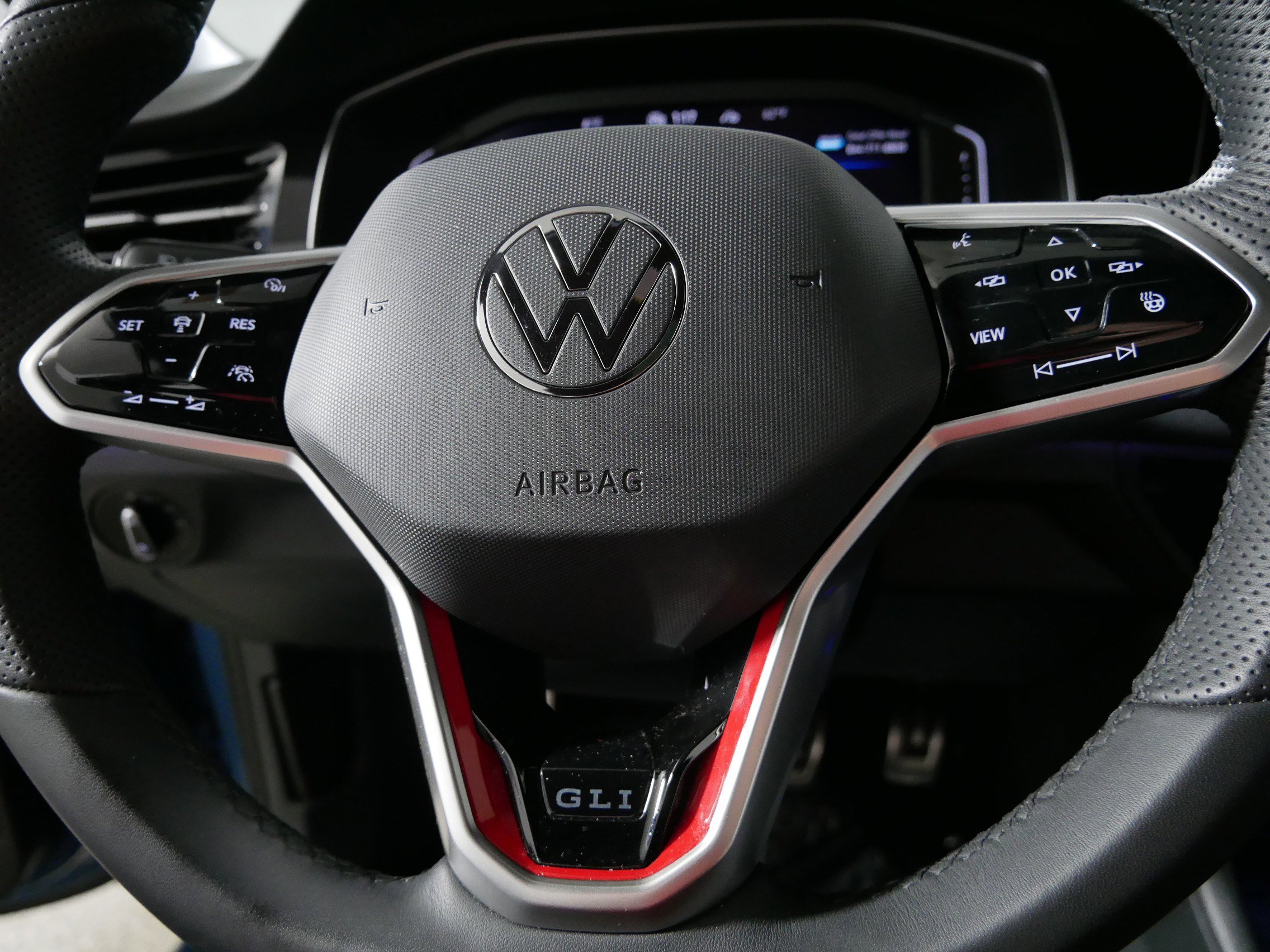 Used 2025 Volkswagen Jetta GLI Autobahn FWD image 25